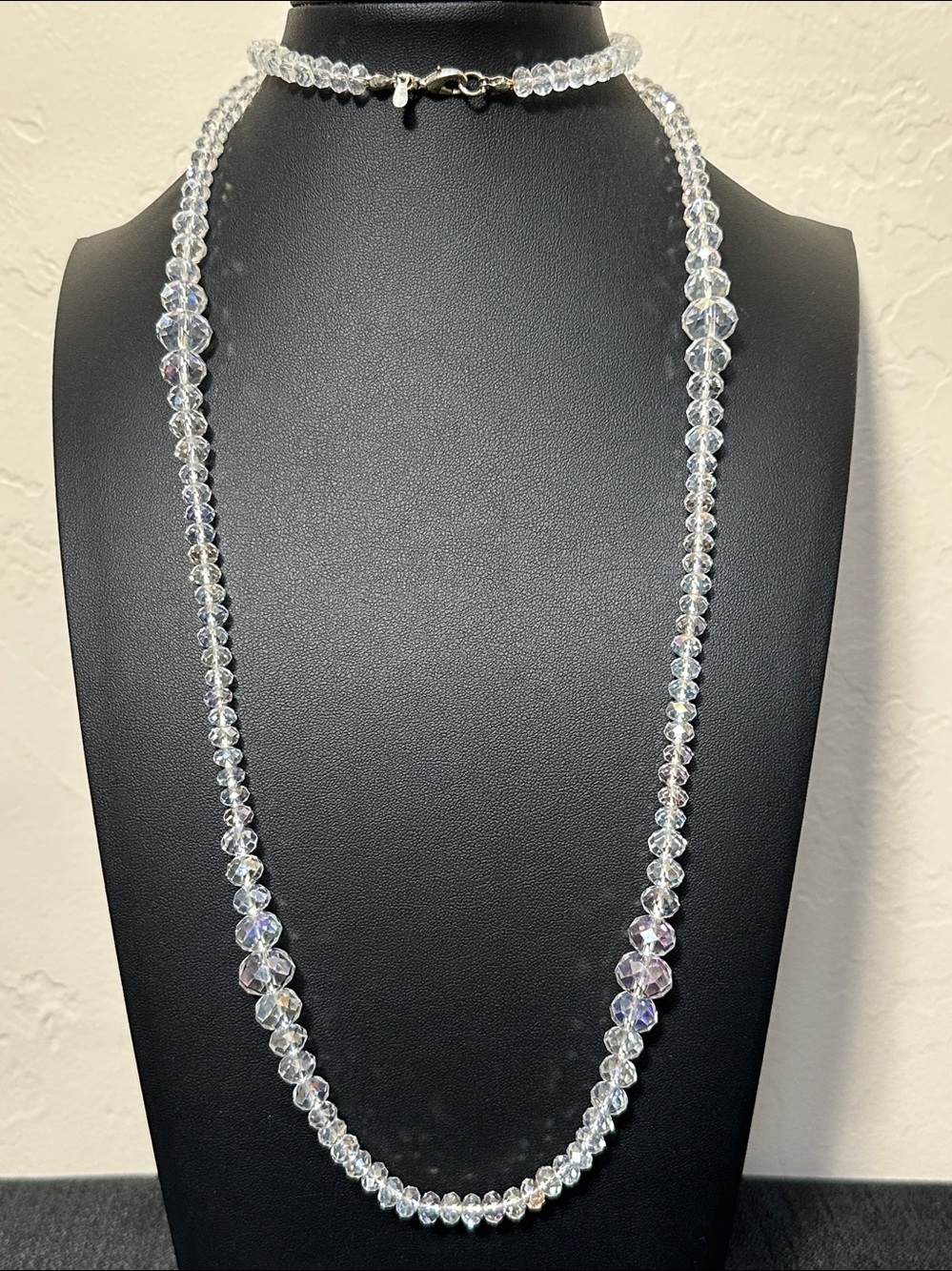 RMN Vintage Signed Clear Faceted Crystal Graduated Bead Necklace